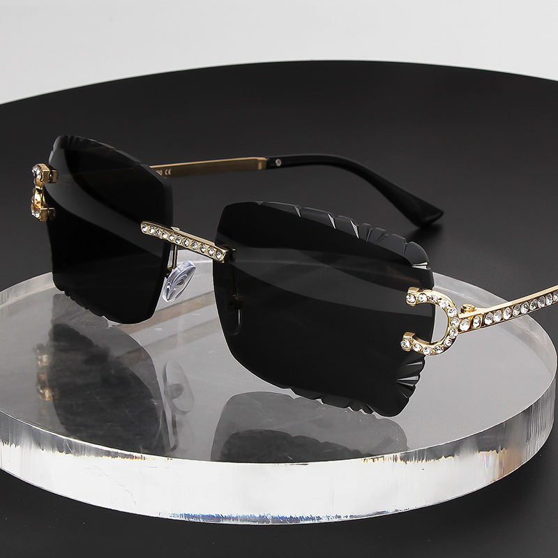 Fashion Rimless Square Sunglas - Metal Photo Panel 评论和价格